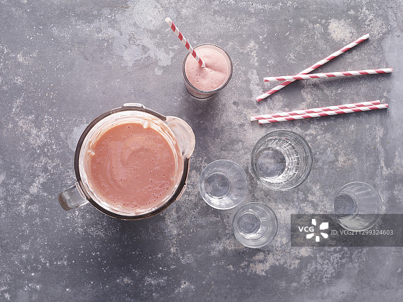芒果树莓香蕉酸奶冰沙图片素材