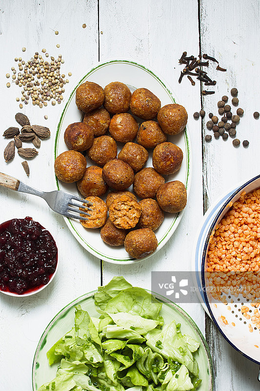 蔓越莓生菜香辣小扁豆丸图片素材