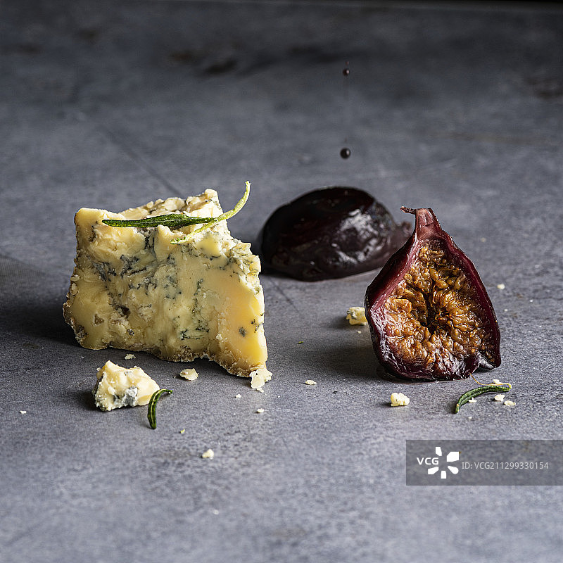 斯蒂尔顿奶酪配无花果图片素材