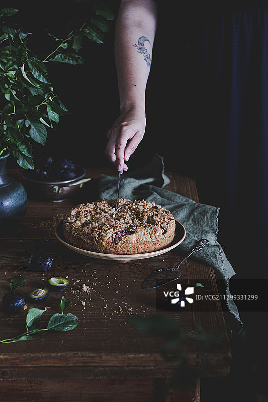 李子酥皮蛋糕图片素材