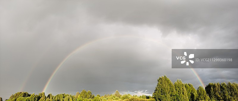 双彩虹，手机记录美好图片素材
