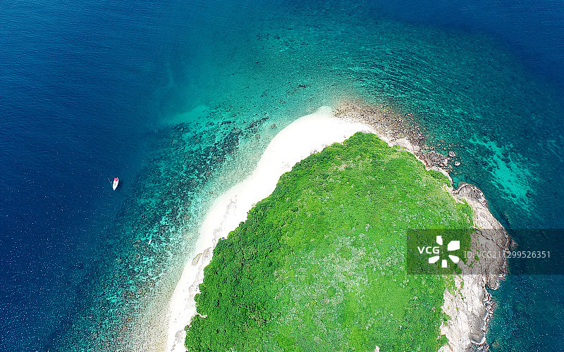 石梅湾加井岛图片素材