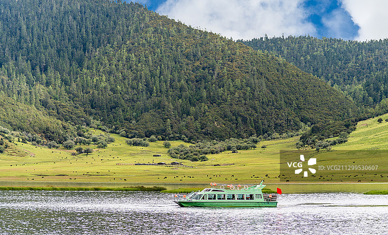 中国云南迪庆香格里拉普达措风光图片素材