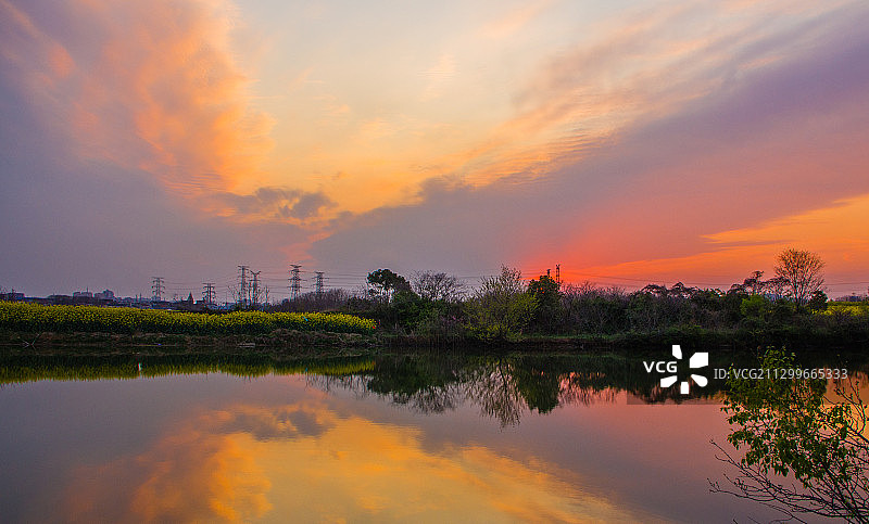凤鸣湖晚霞图片素材