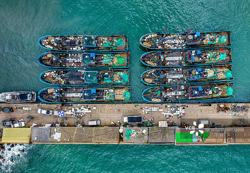青岛渔港航拍图片素材