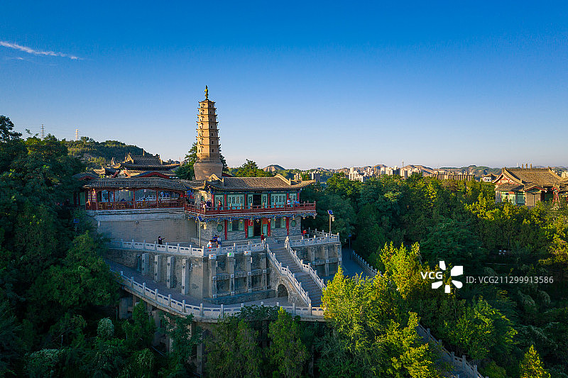 中国甘肃兰州白塔山公园风光航拍图片素材