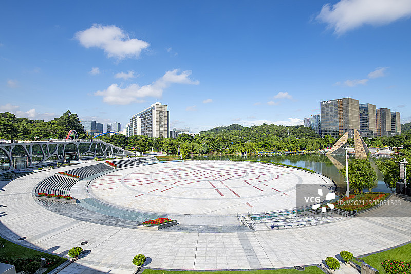中国广州科学城的城市建筑和广场图片素材