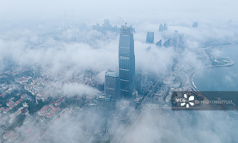 中国山东省青岛市市南区平流雾图片素材