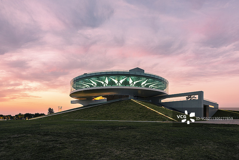 河南郑州北龙湖公共艺术中心图片素材