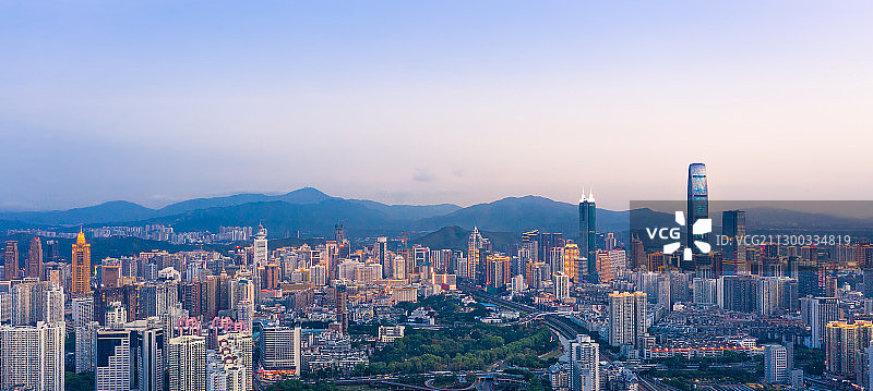 广东省深圳市罗湖区城市天际线黄昏风光图片素材