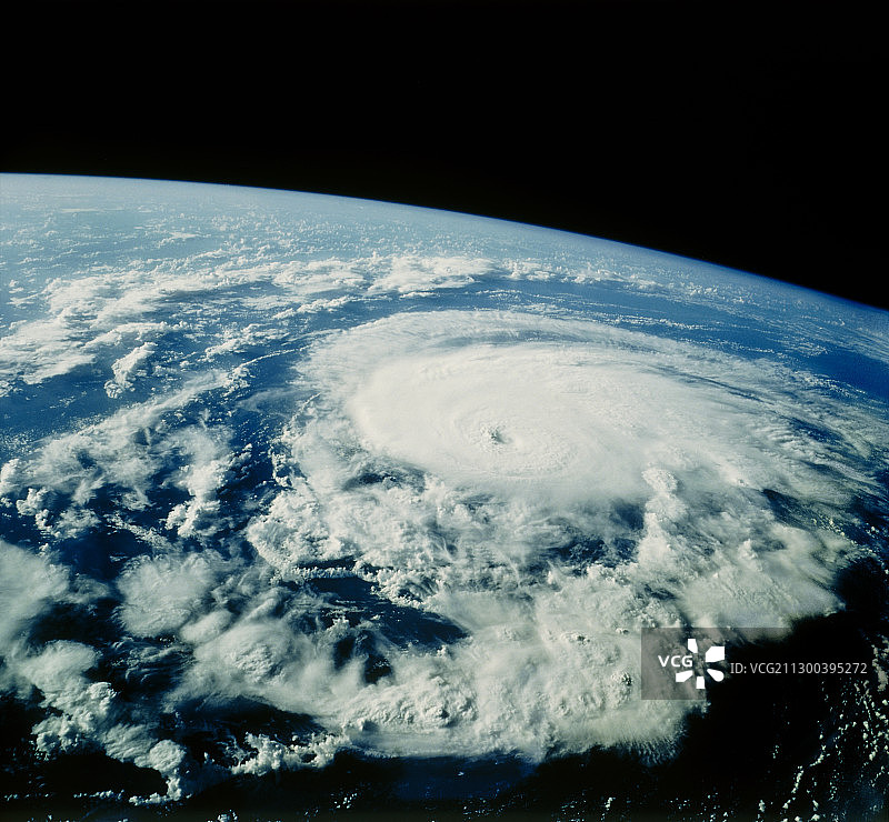从太空看到的飓风邦尼（STS-47）图片素材