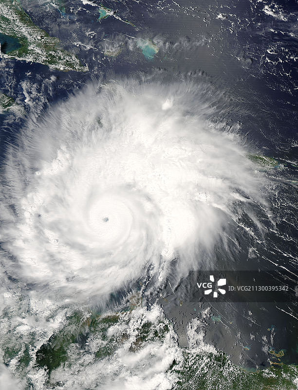飓风“伊万”图片素材