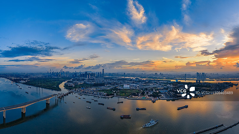 新化快速远眺广州城日出图片素材