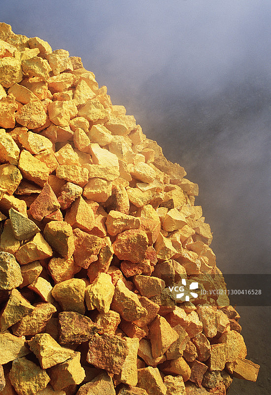 硫磺岩石图片素材