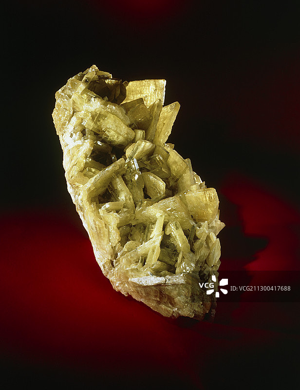 重晶石晶体图片素材