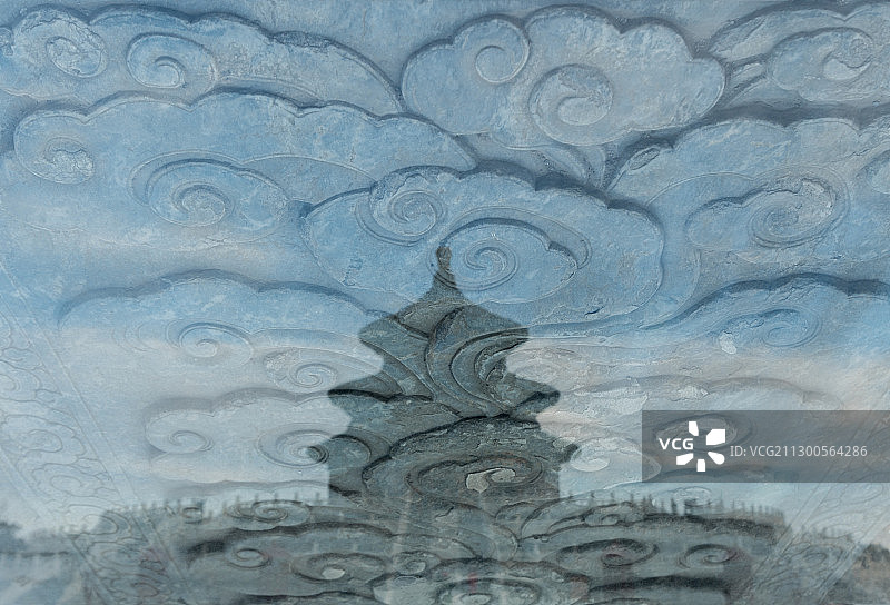 祥云石雕纹理和北京天坛倒影图片素材