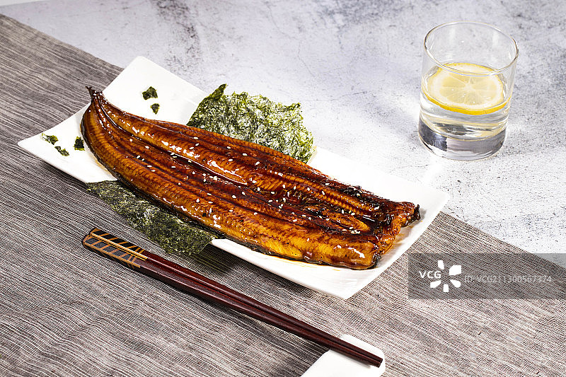 鳗鱼饭图片素材