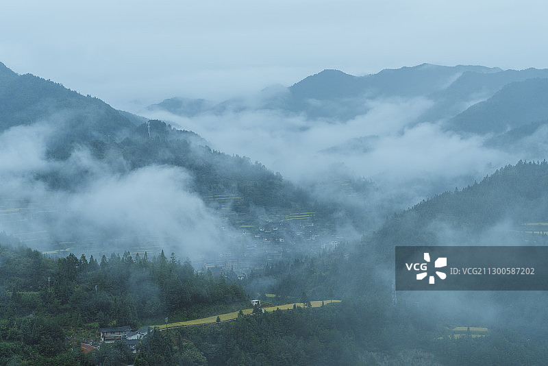 雨后苗乡图片素材