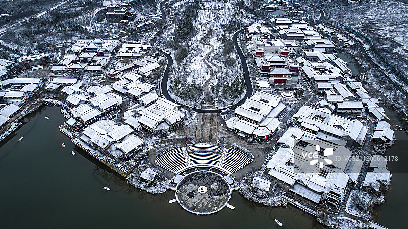东方盐湖城雪景图片素材