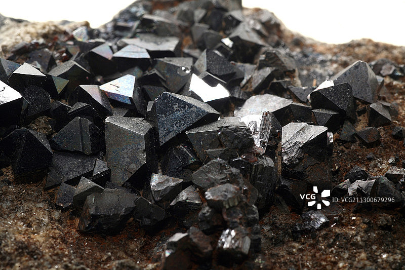 磁铁矿和金红石图片素材