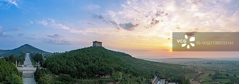 日出阙楼好风光图片素材