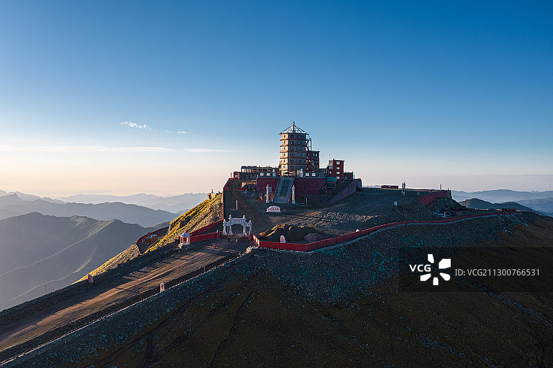 航拍五台山东台日出晨曦图片素材