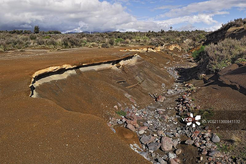 汤加里罗国家公园鲁阿佩胡火山地区的干涸河床，位于新西兰北岛怀乌鲁附近图片素材