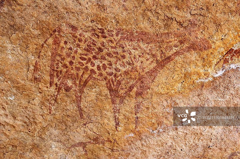 阿尔及利亚阿德拉尔恩阿赫内特廷梅斯基斯的新石器时代岩画图片素材