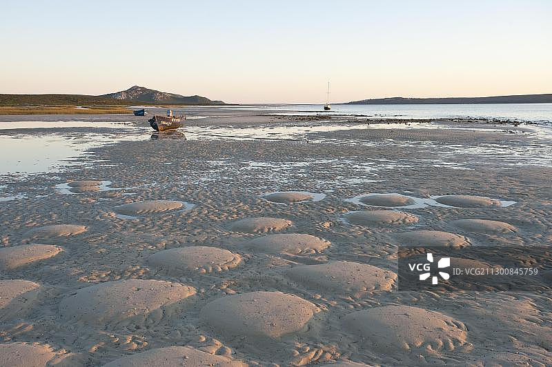 南非西海岸国家公园Churchhaven泻湖的退潮海滩图片素材
