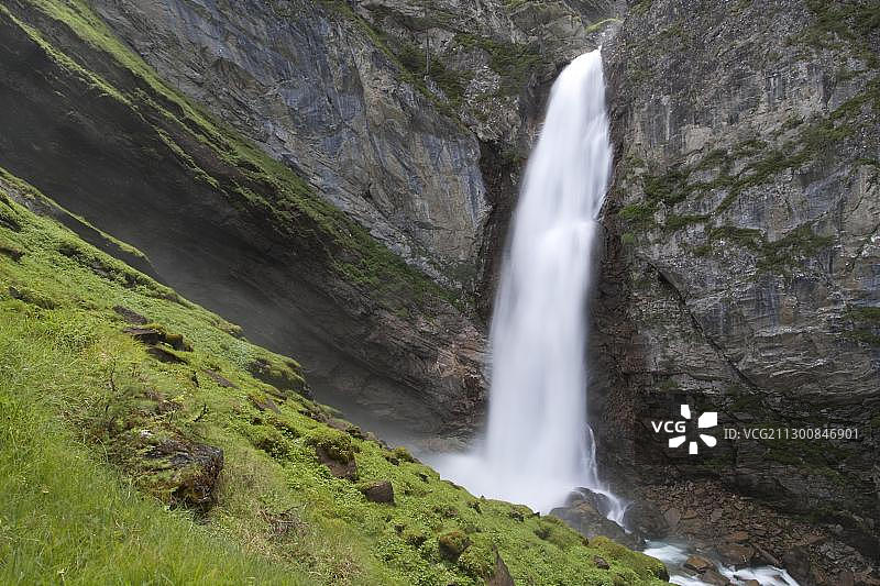 奥地利卡林西亚州海利根布卢特的格斯尼茨瀑布图片素材