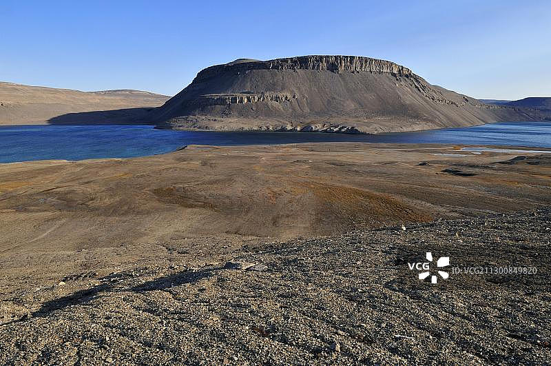 加拿大努纳武特地区北极苔原风光图片素材