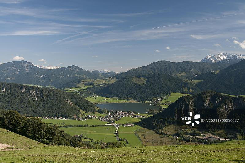 从希彻阿尔姆看到的瓦尔奇湖，奥地利库夫施泰因图片素材