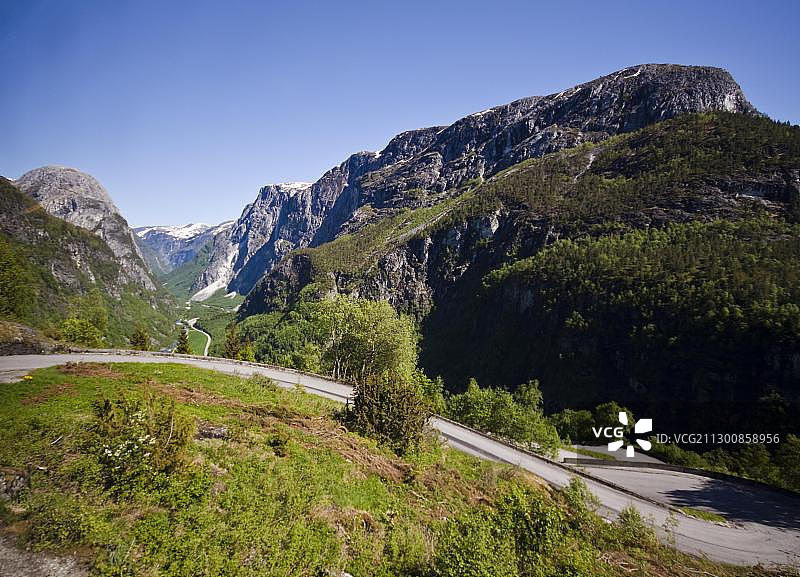 斯塔尔海姆斯克莱瓦公路，从纳柔依达尔到斯塔尔海姆酒店，挪威图片素材