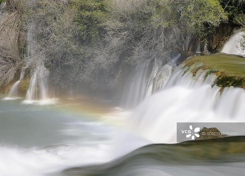 克罗地亚科尔卡瀑布国家公园的瀑布图片素材