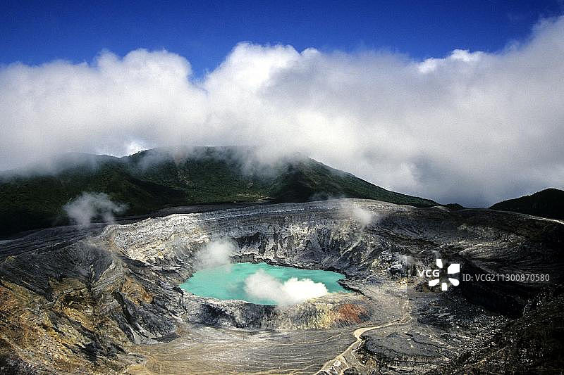 波阿斯火山国家公园蓝色火山口图片素材