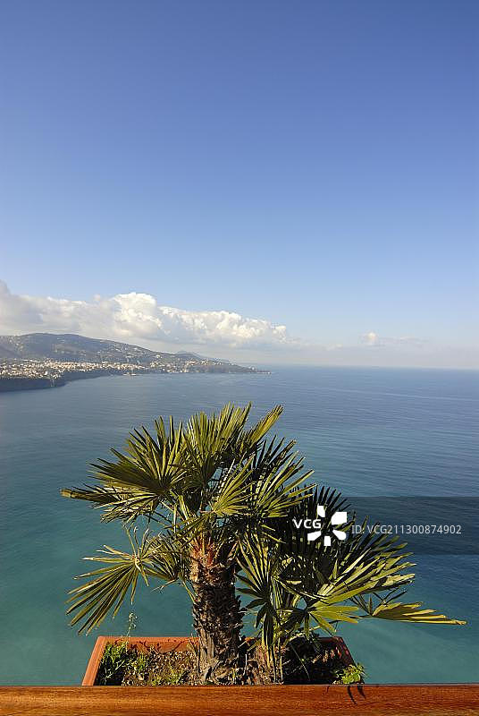 意大利坎帕尼亚那不勒斯湾索伦托海岸图片素材