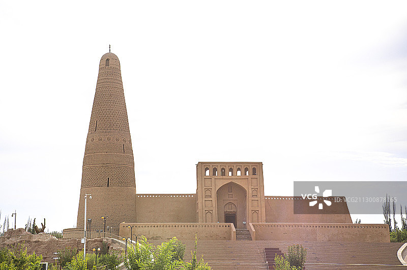 新疆吐鲁番市的著名景点苏公塔与额敏塔图片素材