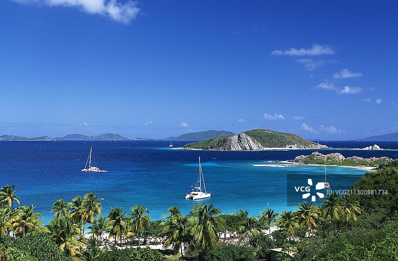 英属维尔京群岛彼得岛海湾的游艇，加勒比海，北美洲图片素材