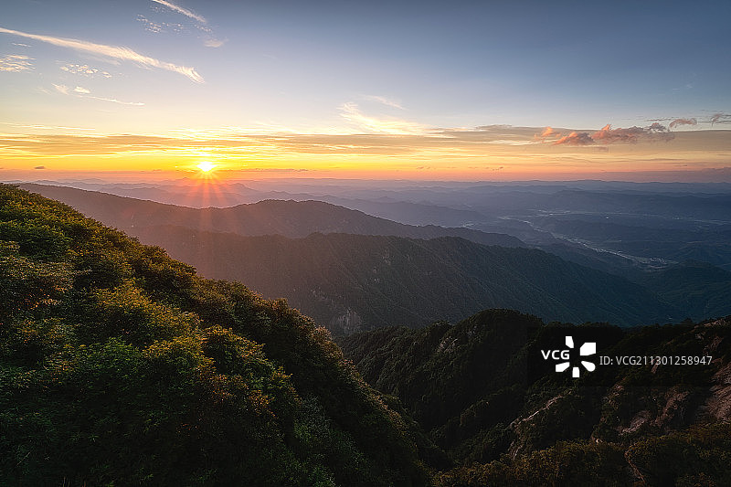 湖北九宫山日落图片素材