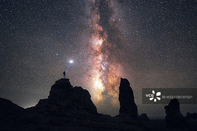 魔鬼城银河图片素材