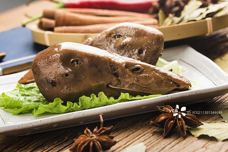 卤水鸭头图片素材