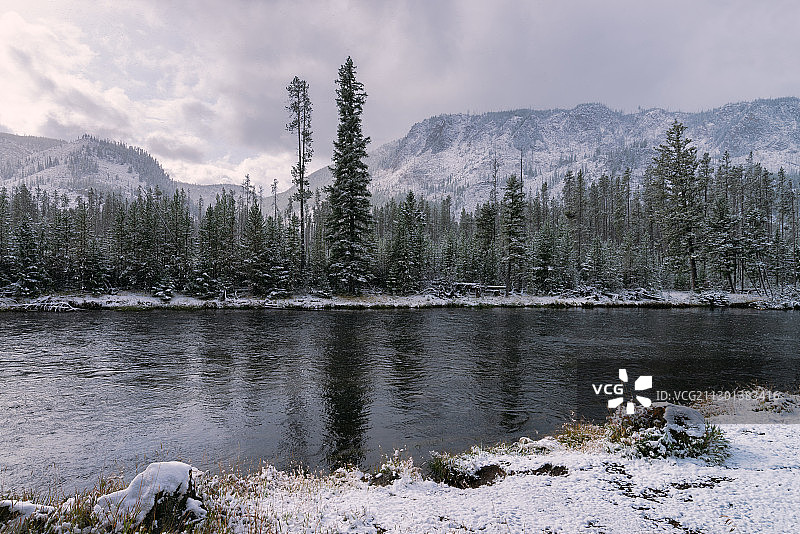 黄石国家公园雪景世界遗产图片素材