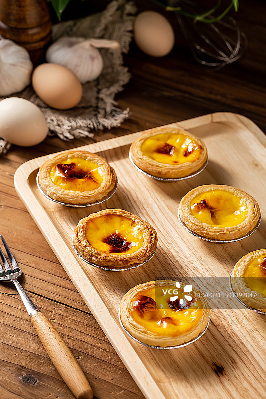葡式美味酥皮蛋挞图片素材