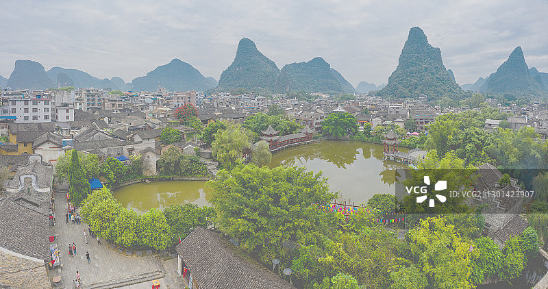 航拍中国历史文化名镇广西贺州黄姚古镇图片素材