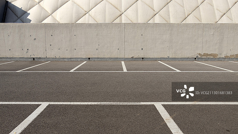 北京建筑大学大兴校区校园风光 停车场 气膜馆  汽车背景图片素材