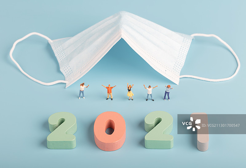 医用口罩跨年2021积木欢呼的人群图片素材