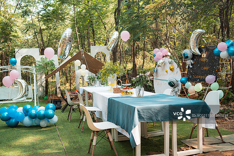 户外聚会图片素材