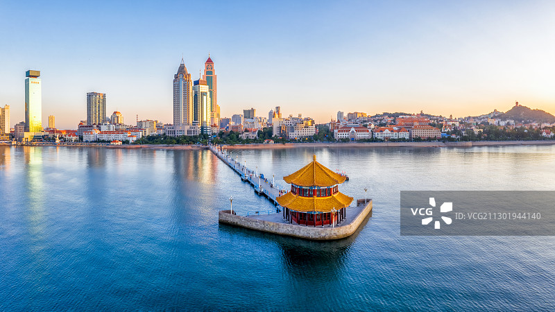 青岛栈桥白昼景观图片素材