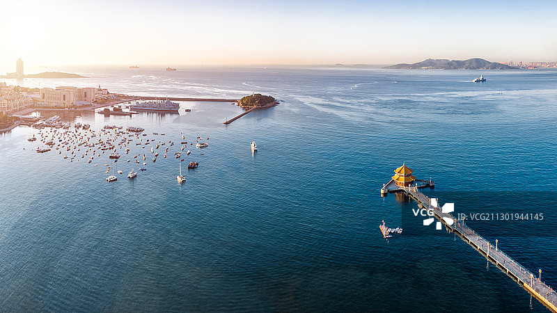 青岛栈桥白昼景观图片素材