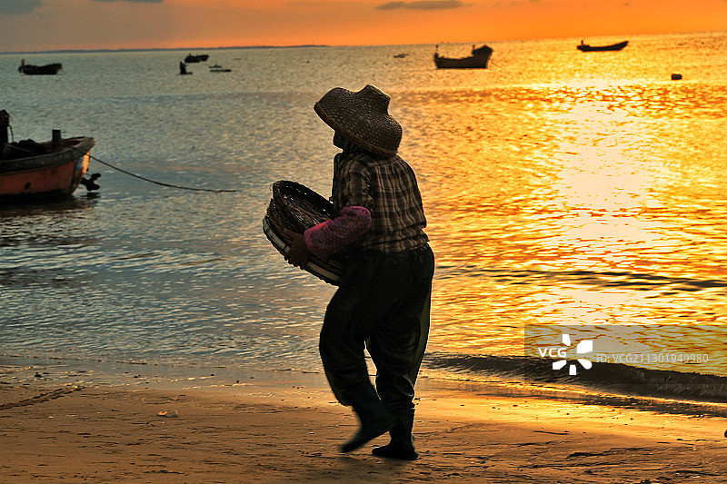 辛苦的收获图片素材